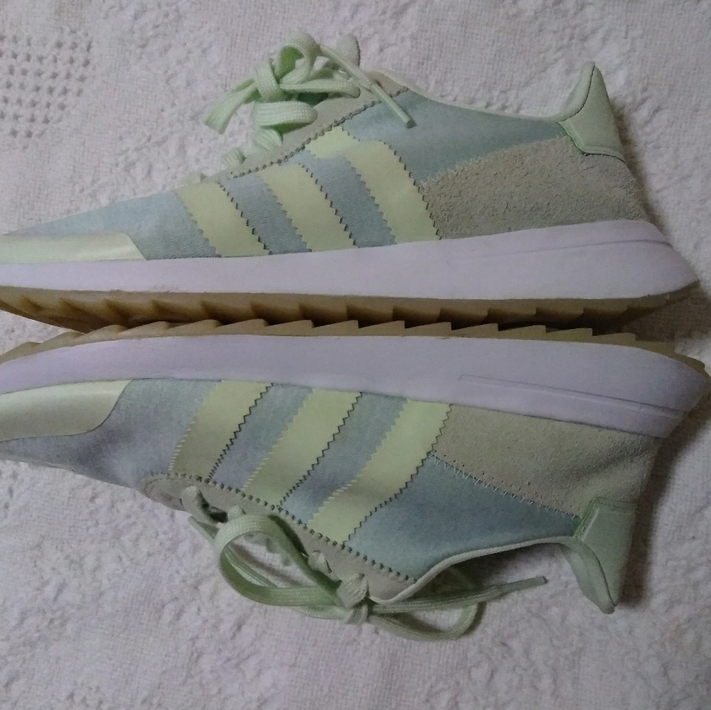 Adidas FLT_Runner Women - Picture 3 of 8